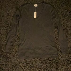 New Women’s Black V-Neck Long Sleeve